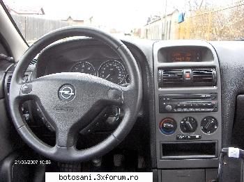 pret: 9,700 euro 
pret negociabil 
km parcusi 100 km  
numar usi 4/5 
an fabricatie 2003 
putere 75